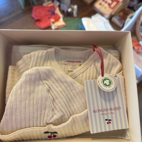 Nia Maternity Package GOTS - Cherry, Konges Sloejd in size 0-1M - Picture 3 of 3